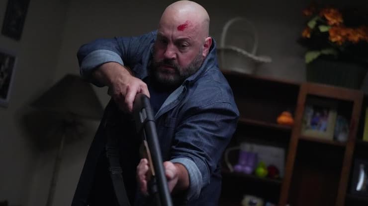 מתוך "ידיים למעלה"