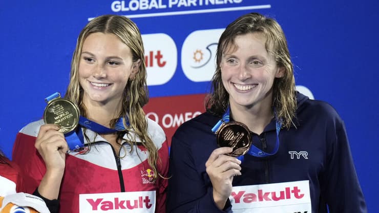 מימין לשמאל: קייטי לדקי האמריקאית, סאמר מקינטוש הקנדית, לי בינגג'יה הסינית