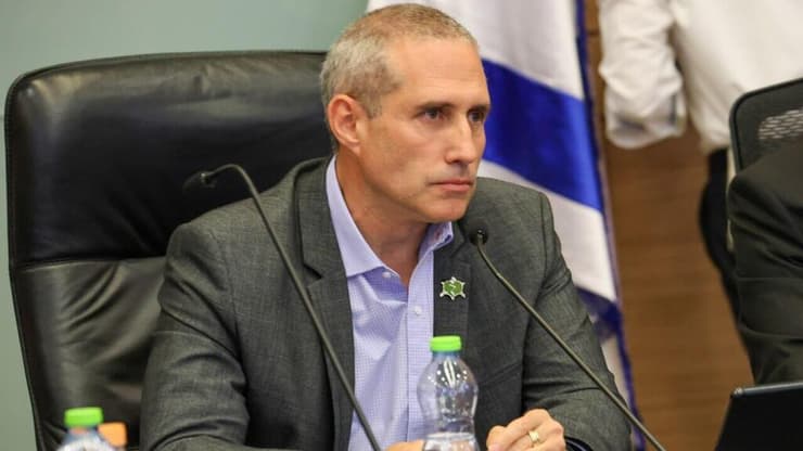 חנוך מילביצקי בוועדת הכספים אחרי ההצבעה על מינויו (צילום: דני שם טוב, דוברות הכנסת) חנוך מילביצקי בוועדת הכספים אחרי ההצבעה על מינויו
