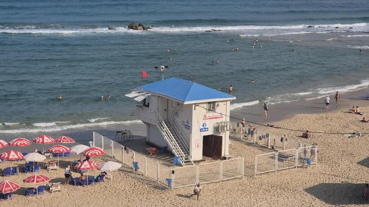 חוף הסלע, בת ים (צילום: אסף קמר) חוף הסלע