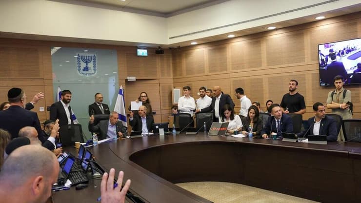 ועדת הכספים (ארכיון) (צילום: דני שם טוב, דוברות הכנסת) חנוך מילביצקי בוועדת הכספים אחרי ההצבעה על מינויו