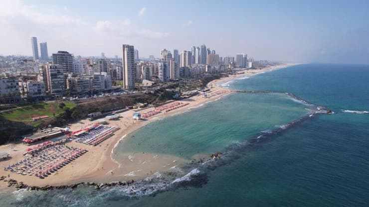 החוף ממעוף הרחפן