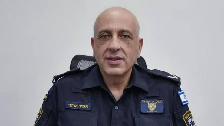 ניצב אמיר ארזני