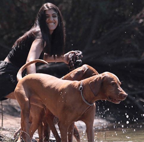 עדן זכריה ז"ל עם הכלבים