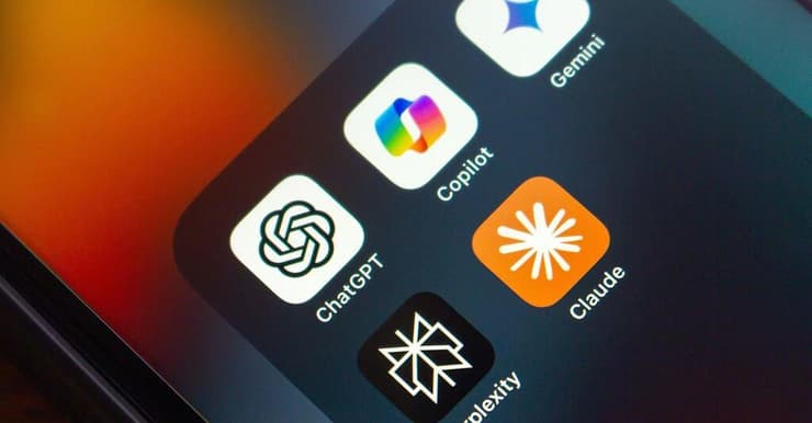 בינה מלאכותית. שואבת מידע וגם משתמשים (Shutterstock) בינה מלאכותית