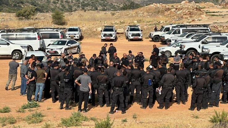 רשות מקרקעי ישראל ומשטרת ישראל פשטו על מוקדי בנייה בלתי חוקיים בטובא זנגריה