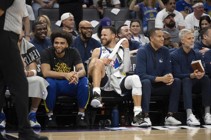 אנתוני לאמב לצד סטף קרי בקדנציה בגולדן סטייט ווריורס (AP Photo/José Luis Villegas) אנתוני לאמב לצד סטף קרי במדי גולדן סטייט ווריורס