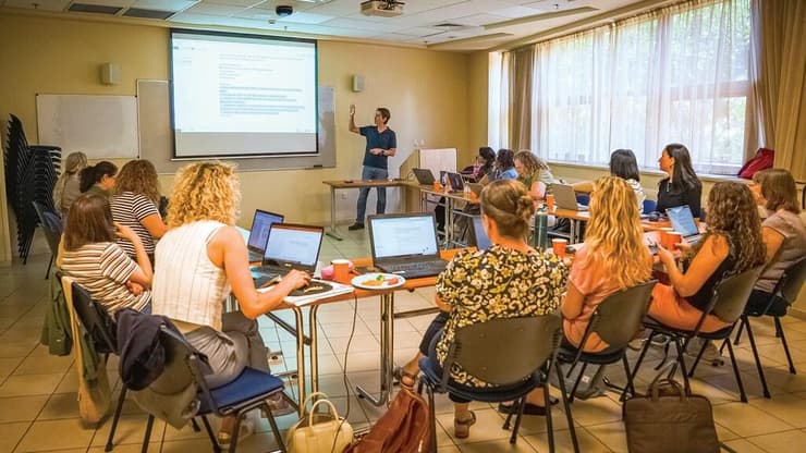 לומדים במכון מופ"ת. צילום: יניב ברמן