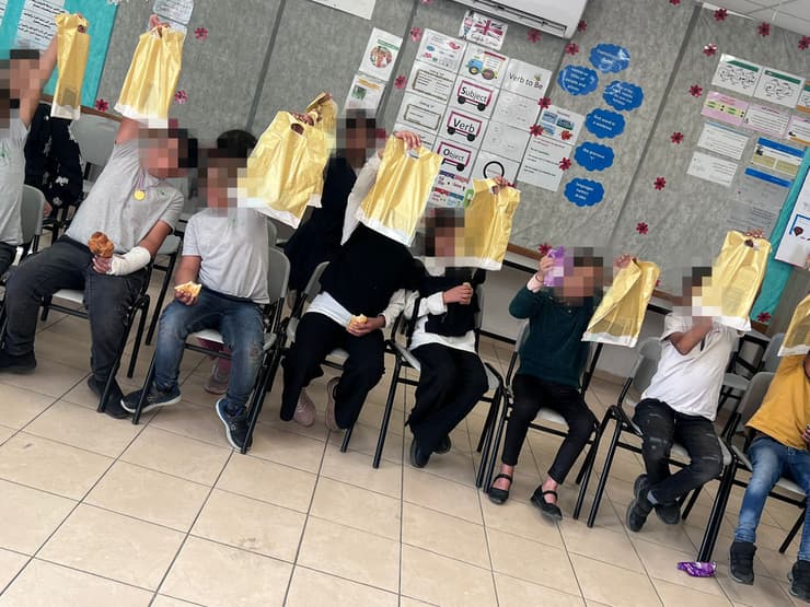 "הם לא רק יתומים. הם דור שלם שמבין מה זו נטישה"   