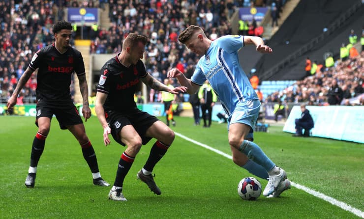 אקזיט היסטורי עבור המועדון האנגלי. גיוקרש במדי קובנטרי (צילום: Nathan Stirk/Getty Images) ויקטור גיוקרש במדי קובנטרי