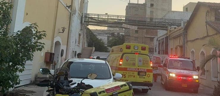 שתי נערות נפלו מבניין בראשון לציון