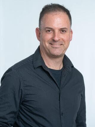 ד"ר רפאל יונתן לאוס 