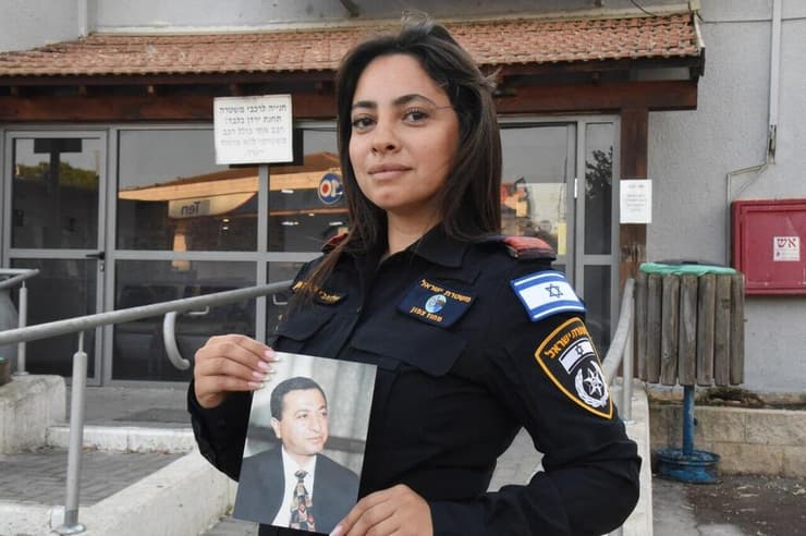 ולארי סולימאן בת 26 שוטרת נוצרייה מגוש חלב  עומדת לסיים קורס חוקרים ב משטרה