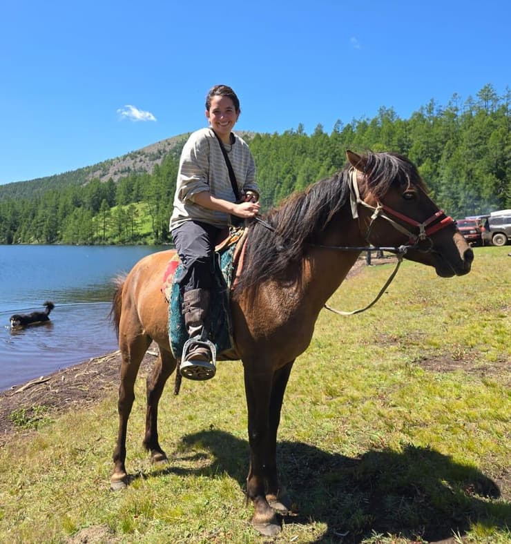 לבד במונגוליה סיון במונגוליה