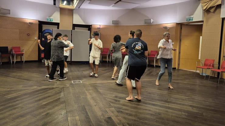 אנג׳ליקה קלו ליבנה , תאטרון סאסא