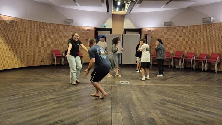 אנג׳ליקה קלו ליבנה , תאטרון סאסא