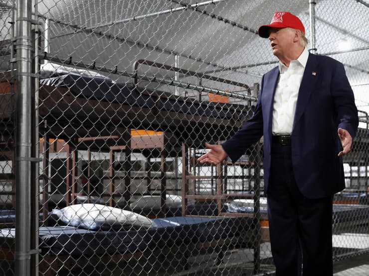 נשיא ארה"ב טראמפ מסייר ב כלא ל מהגרים המכונה אליגטור אלקטרז 1 ביולי