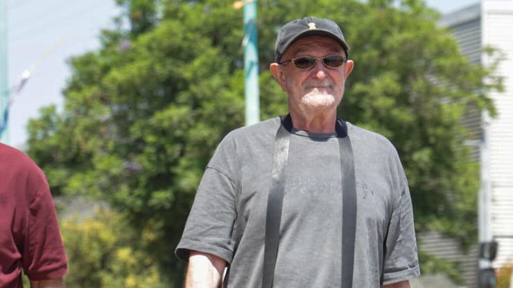 אפרים שמיר מגיע לחקירה בלהב 433