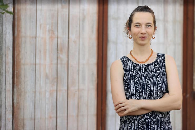 "הייתה לי הזכות להיחשף לנושא הזה מגיל צעיר עוד לפני שנכנסתי להיריון". סיגל טריינין (צילום: אלעד גרשגורן) סיגל טריינין