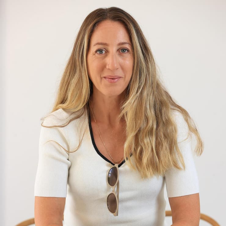 "אני רגילה לגמרי. פשוט מאמינה שגוף של אישה יודע ללדת". נועה גולדנברג (צילום: אלעד גרשגורן) נועה גולדנברג