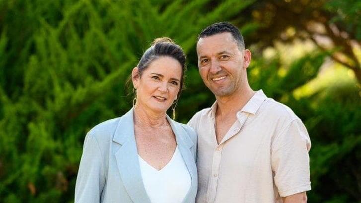 יוסי ז"ל ורעייתו נירה (צילום: מתוך אלבום משפחתי ) נירה שרעבי ובעלה החטוף החלל יוסי שרעבי ז"ל