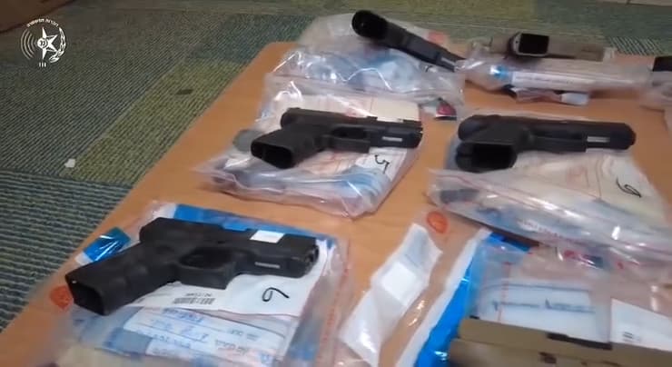 בעזרת הסוכן הסמוי "האציל" נעצרו מעל 50 חשודים בסחר באמל"ח במגזר הערבי