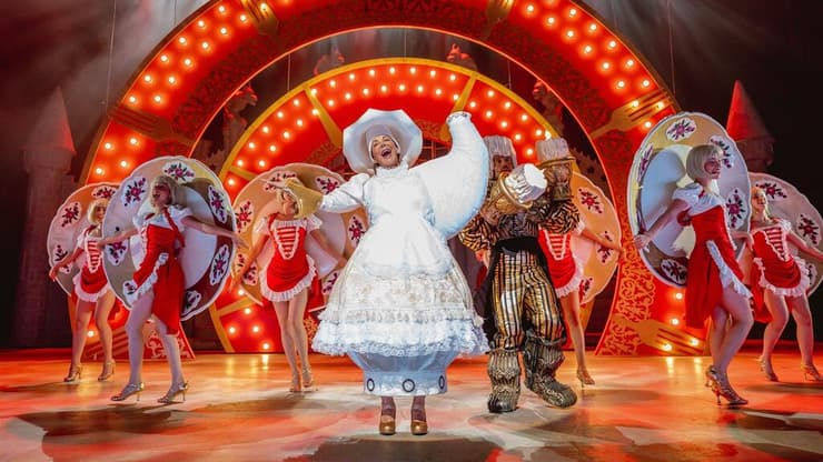 מתוך "היפה והחיה"