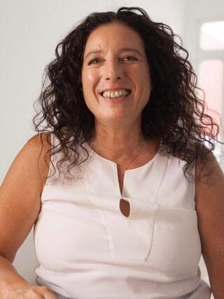 ד"ר אסנת רזיאל, מומחית בטיפול בהשמנה