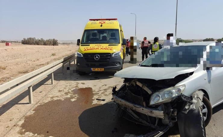  רכב התנגש במעקה בטיחות בכביש 222 סמוך לביר הדאג'