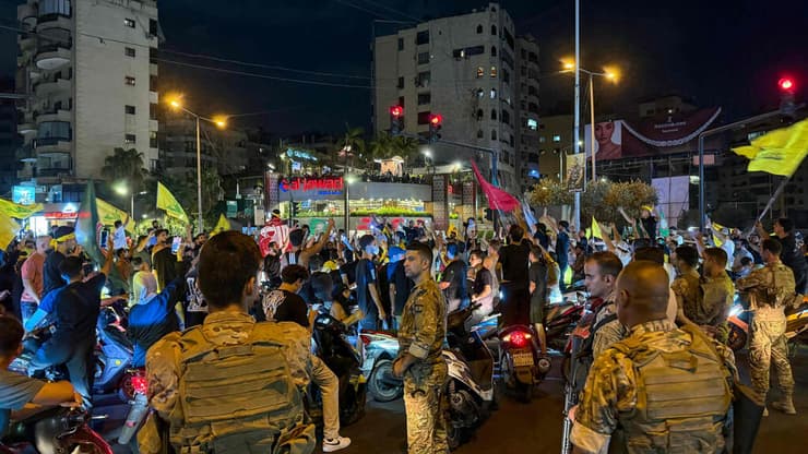 תומכי חיזבאללה מפגינים בביירות, 7.8