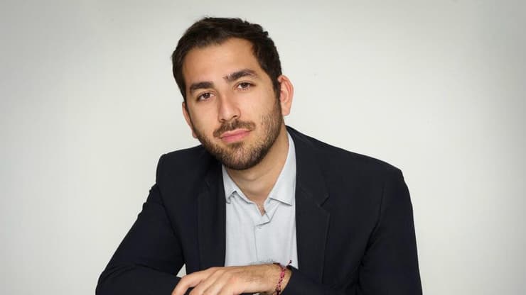 סימון מוס, פעיל הסברה ישראלי