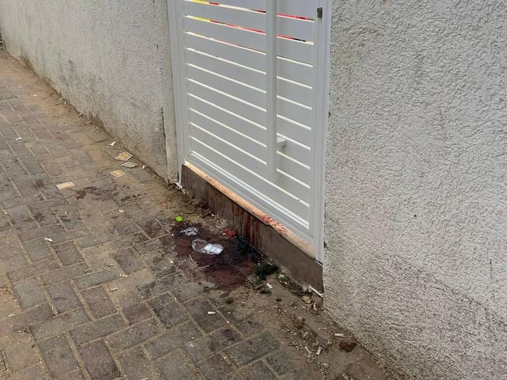 חצר הבית באשדוד אליו נזרק רימון