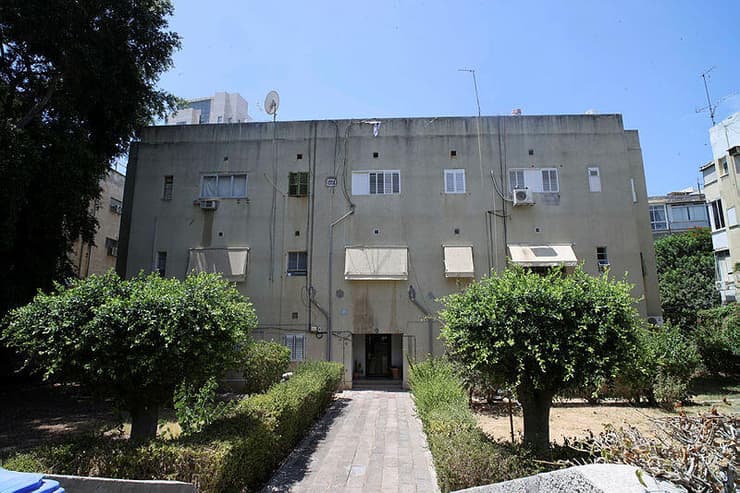 הבניין ברחוב וייזל 15-13 בתל אביב