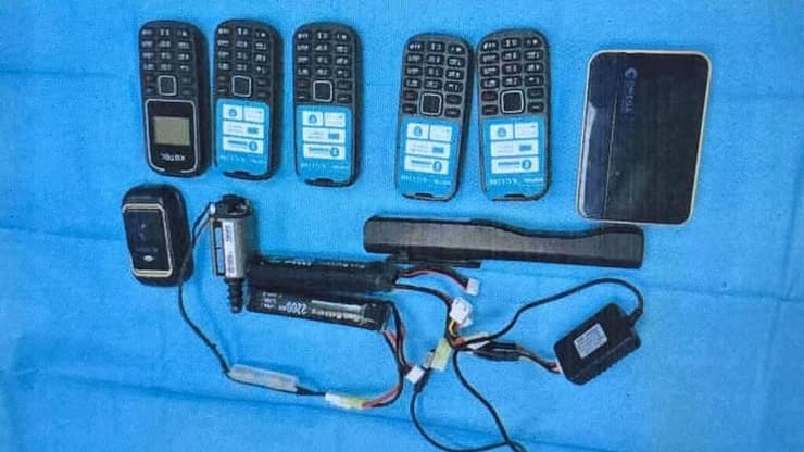 צילום: דוברות המשטרה אב ובן נעצרו בחשד לתכנון מספר פיגועים נגד כוחות הביטחון