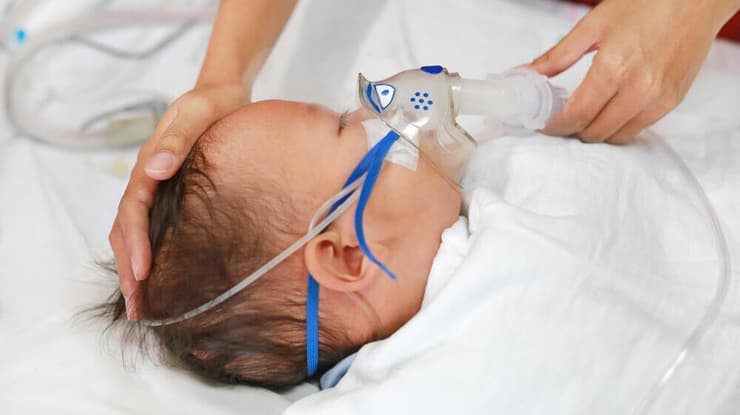 תינוק מאושפז