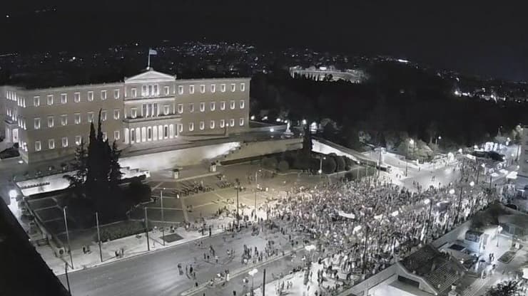 הפגנות יום הזעם ביוון כיכר סינטגמה 