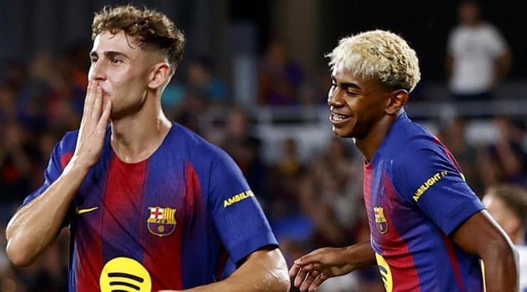 לאמין ימאל רץ לחגוג עם פרמין