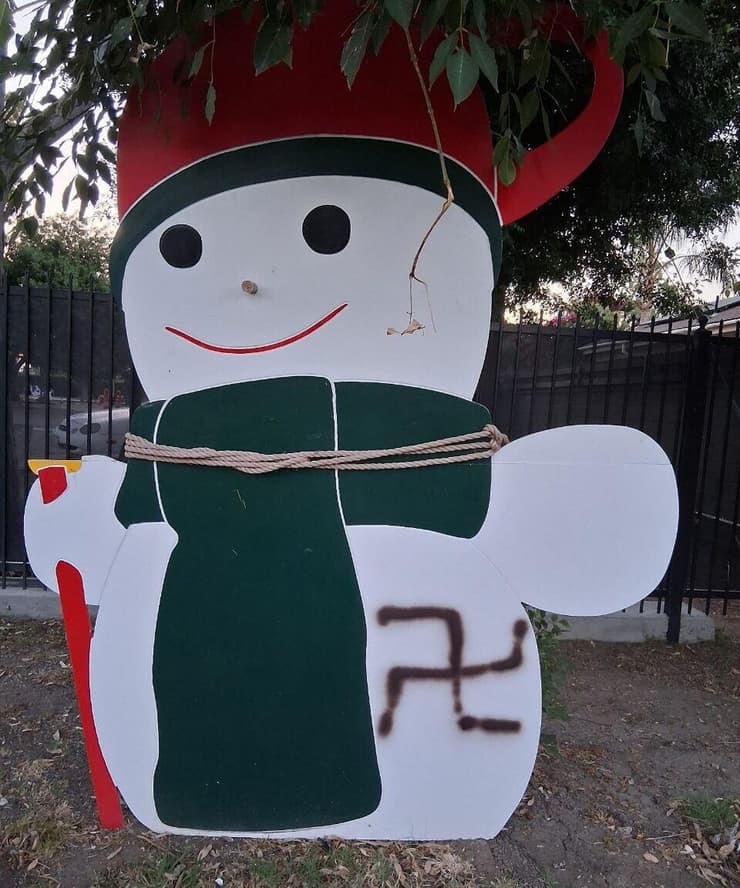 צלב קרס בלוס אנג'לס (צילום: IAC) צלב קרס בלוס אנג'לס