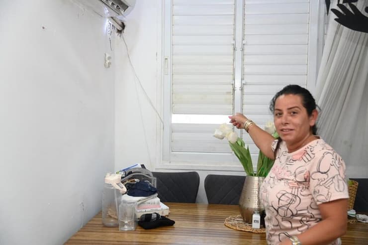 תמי אלקובי בביתה