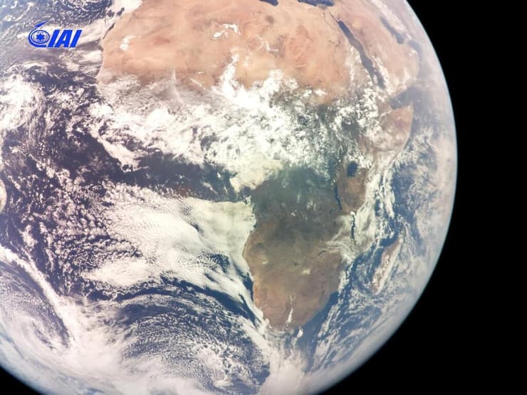 כדור הארץ, בתמונה שצילם הלוויין "דרור 1"