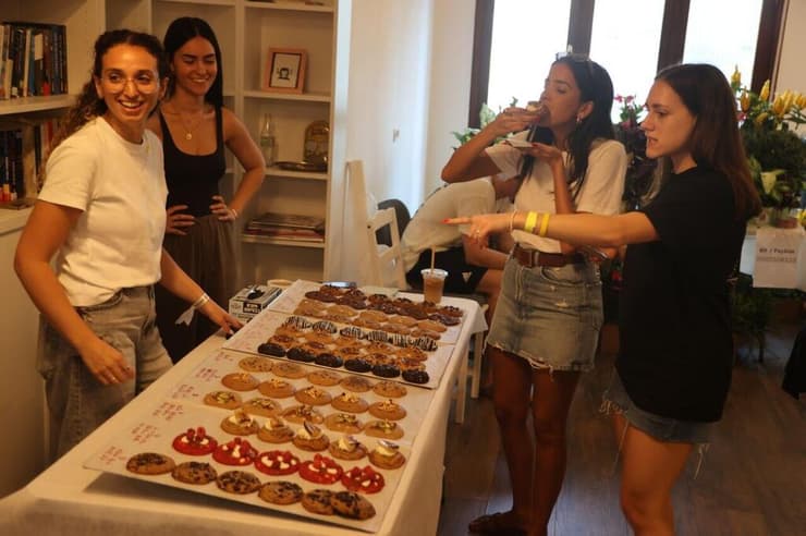 יריד העוטף להעלאת המודעות לגלי וזיו ברמן החטופים בעזה (צילום: מוטי קמחי) יריד העוטף להעלאת המודעות לגלי וזיו ברמן החטופים בעזה