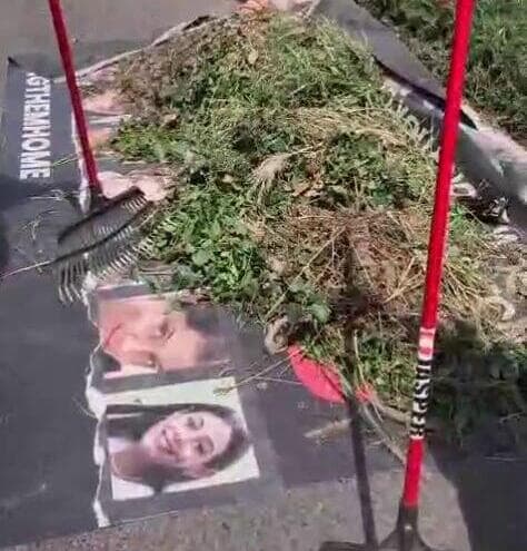 תיעוד מכעיס מחיפה: אספו פסולת על גבי כרזת חטופים (צילום: ארטיום חרצ'נקו) תיעוד מכעיס מחיפה: אספו פסולת על גבי כרזת חטופים