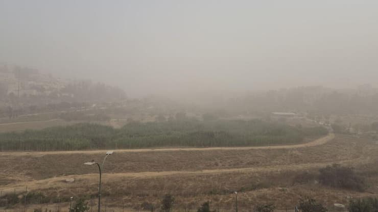 ערפל בירושלים