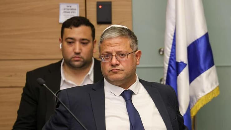 דיון בוועדת הפנים בנושא קברו של המחבל עז א-דין אל-קאסם בנשר