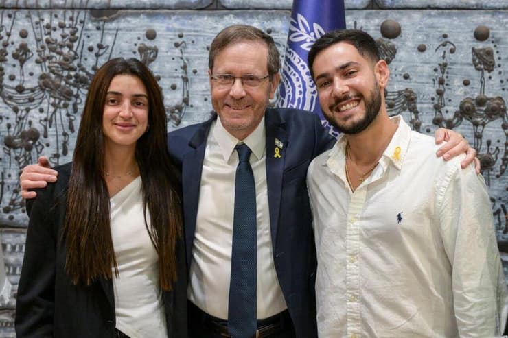 אלי-ה כהן, הנשיא יצחק הרצוג וזיו עבודי