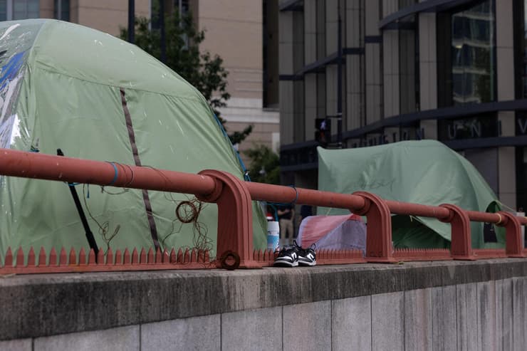 אוהל של חסר בית ב וושינגטון ארה"ב