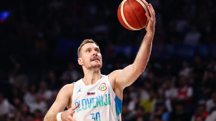 נופה או פרש? זוראן דארגיץ' (צילום: Takashi Aoyama/Getty Images) זורן דרגיץ'