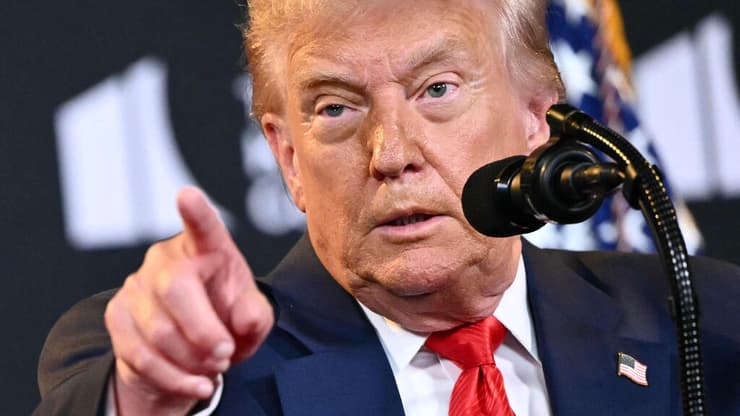 נשיא ארה"ב טראמפ באירוע במרכז קנדי לתרבות ב וושינגטון 13 באוגוסט