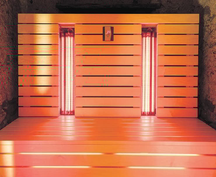 סאונה אינפרה־אדומה חימום עמוק לרקמות לניקוי רעלים