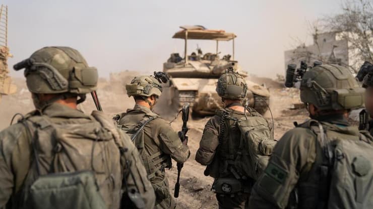 כוחות אוגדה 99 בפאתי העיר עזה (צילום: דובר צה"ל) פעילות כוחות אוגדה 99 בפאתי העיר עזה